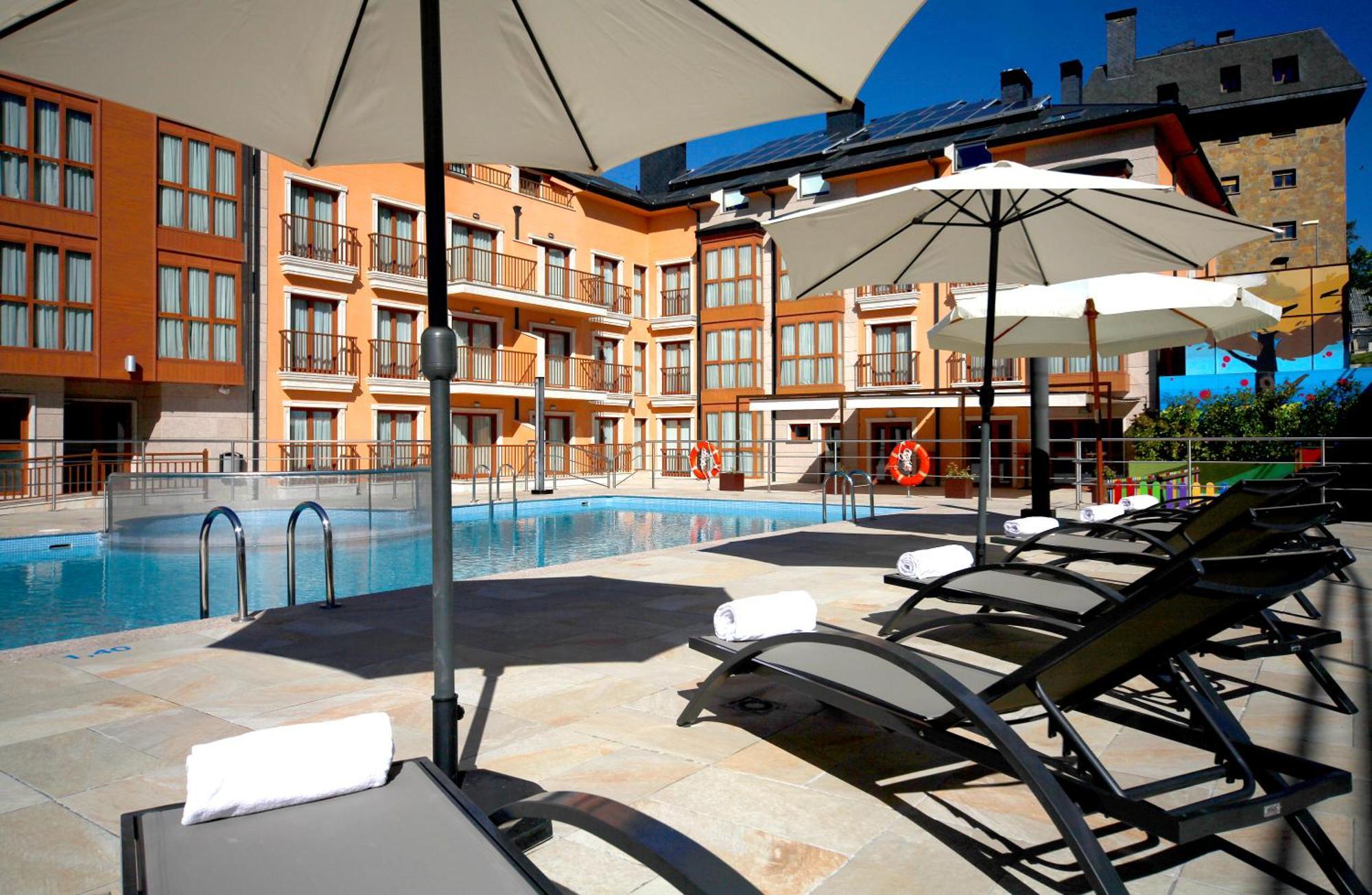 Apartahotel & Spa Jacetania Jaca Exterior foto